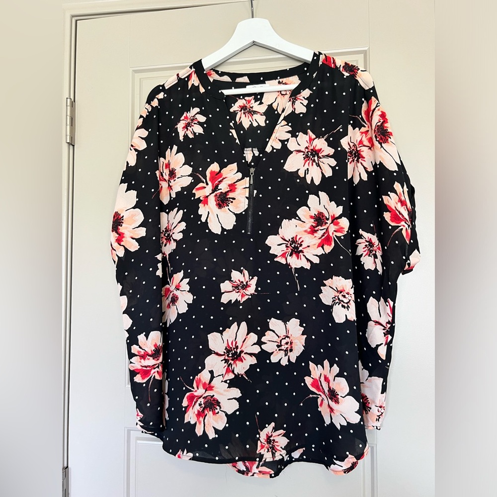 Maurice’s Geneva zipper neck blouse